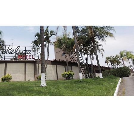 Motel Kokeluxe 卡舒埃拉保利斯塔 外观 照片